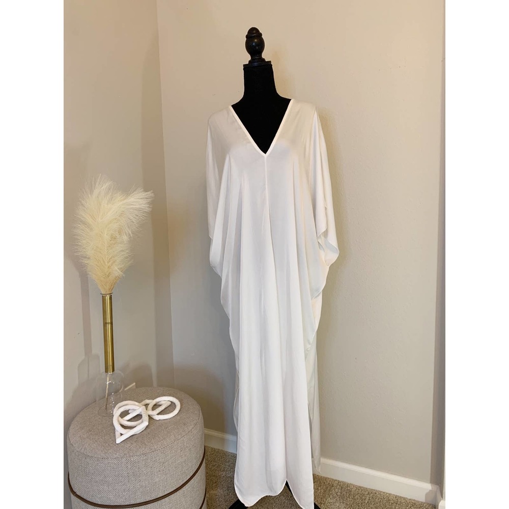 NWT White  Dress or Swimsuit Cover Up One Size Fits Most